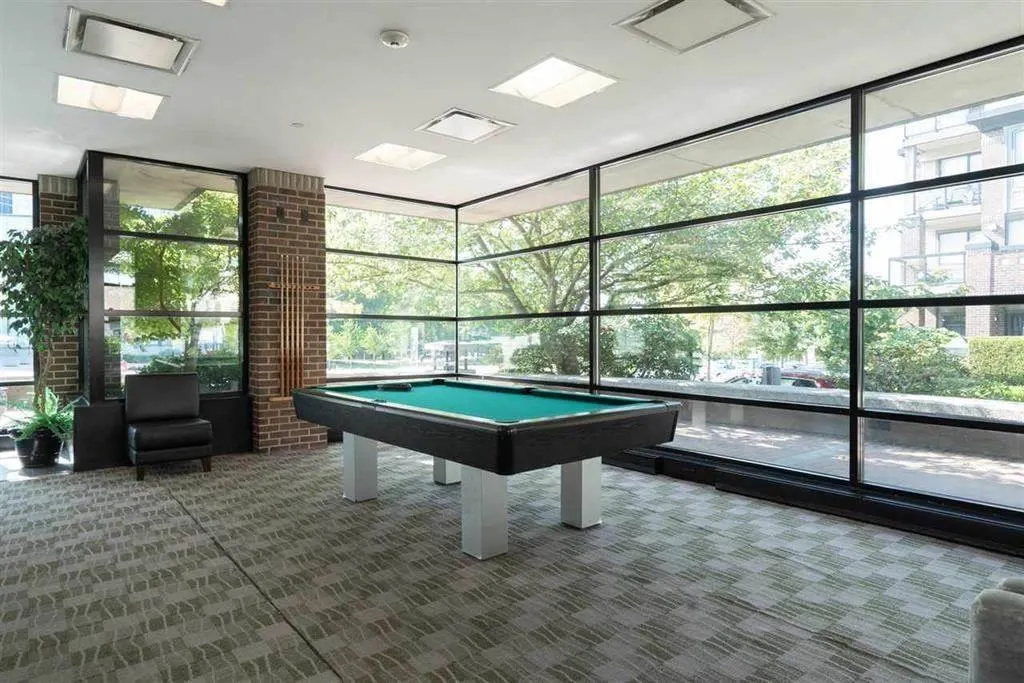 427 10838 CITY PARKWAY