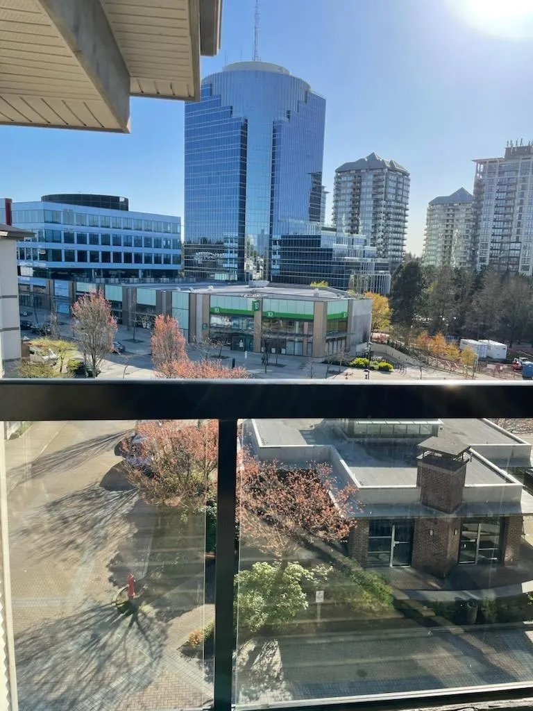 427 10838 CITY PARKWAY