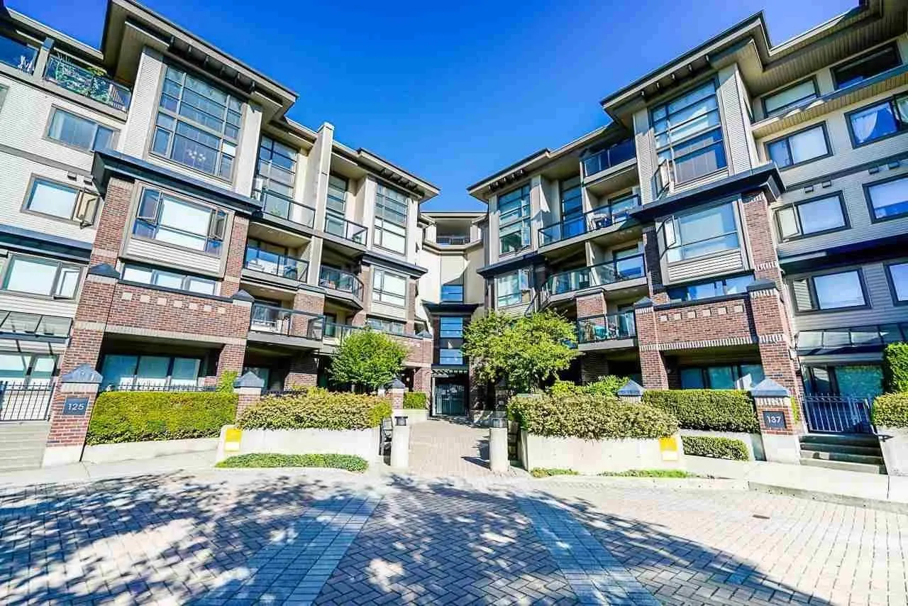 427 10838 CITY PARKWAY