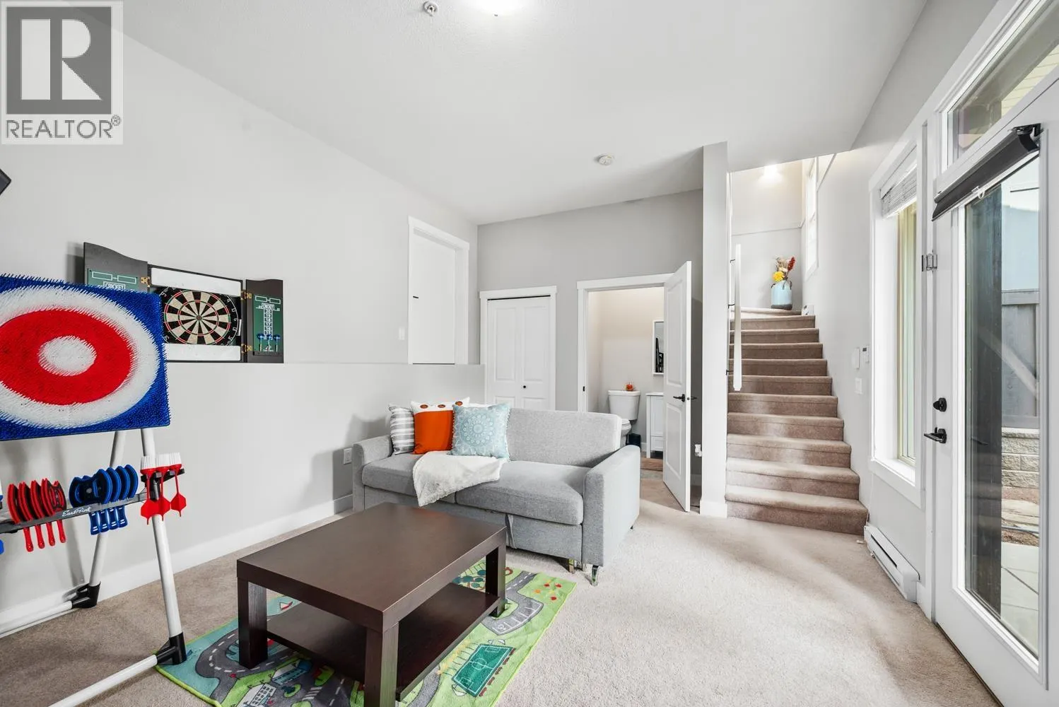 38 10525 240 STREET