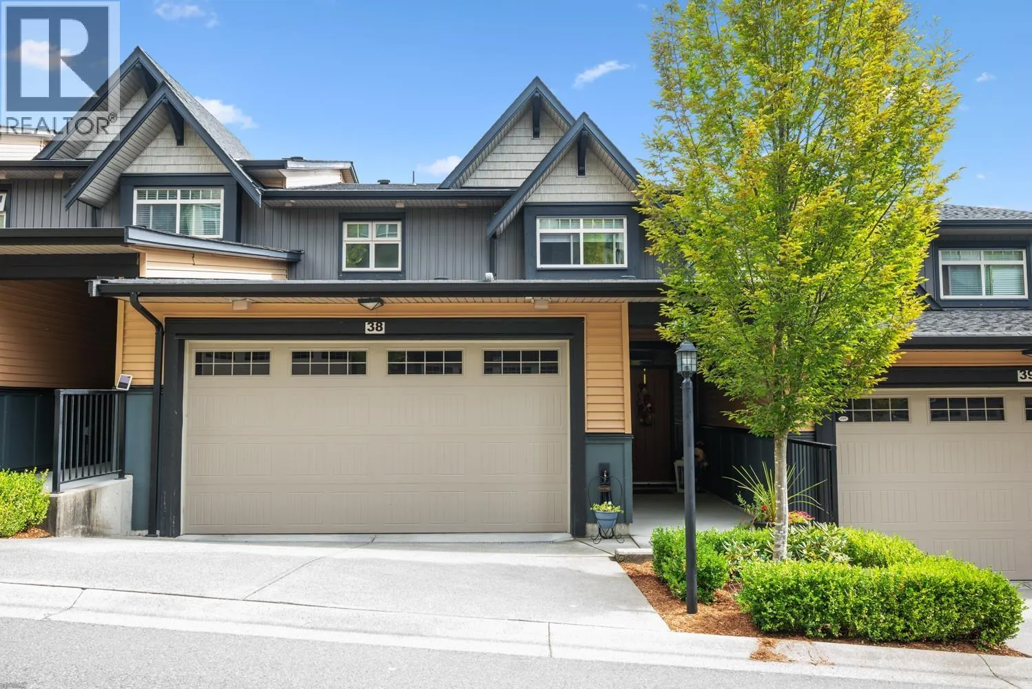 38 10525 240 STREET