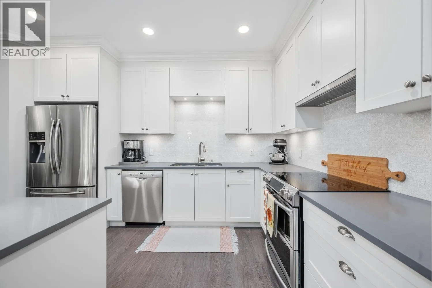 38 10525 240 STREET