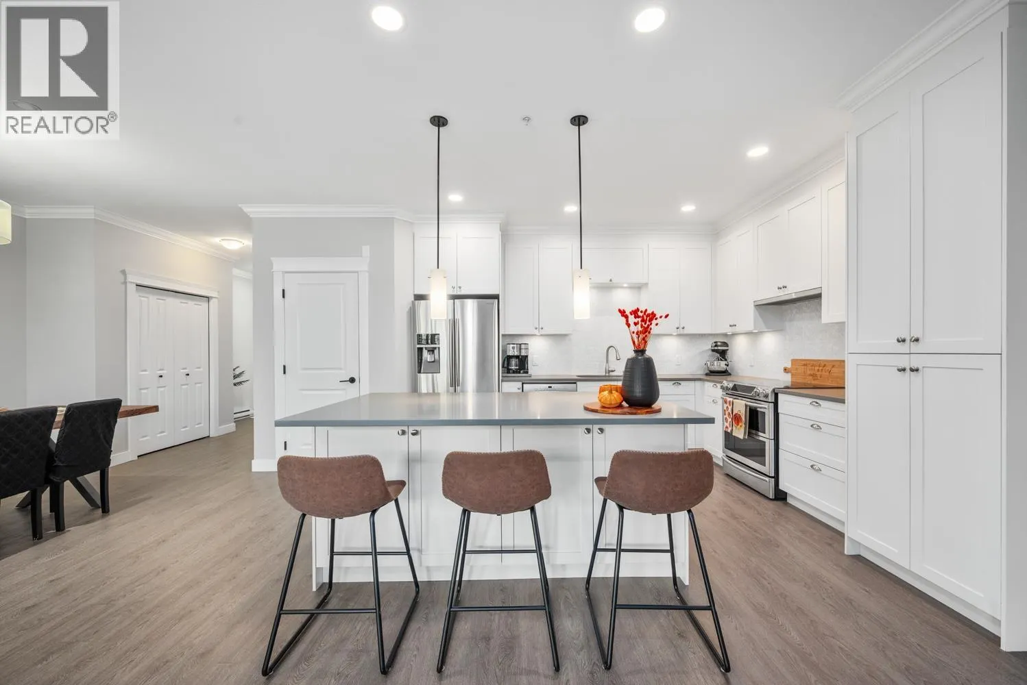 38 10525 240 STREET