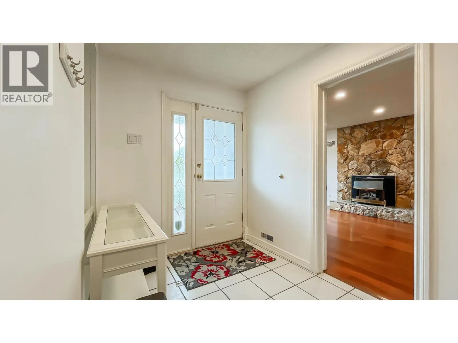 10531 HOLLYBANK DRIVE