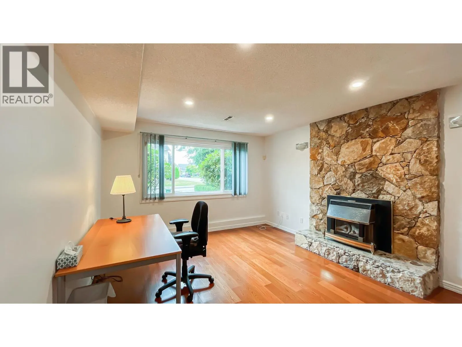 10531 HOLLYBANK DRIVE