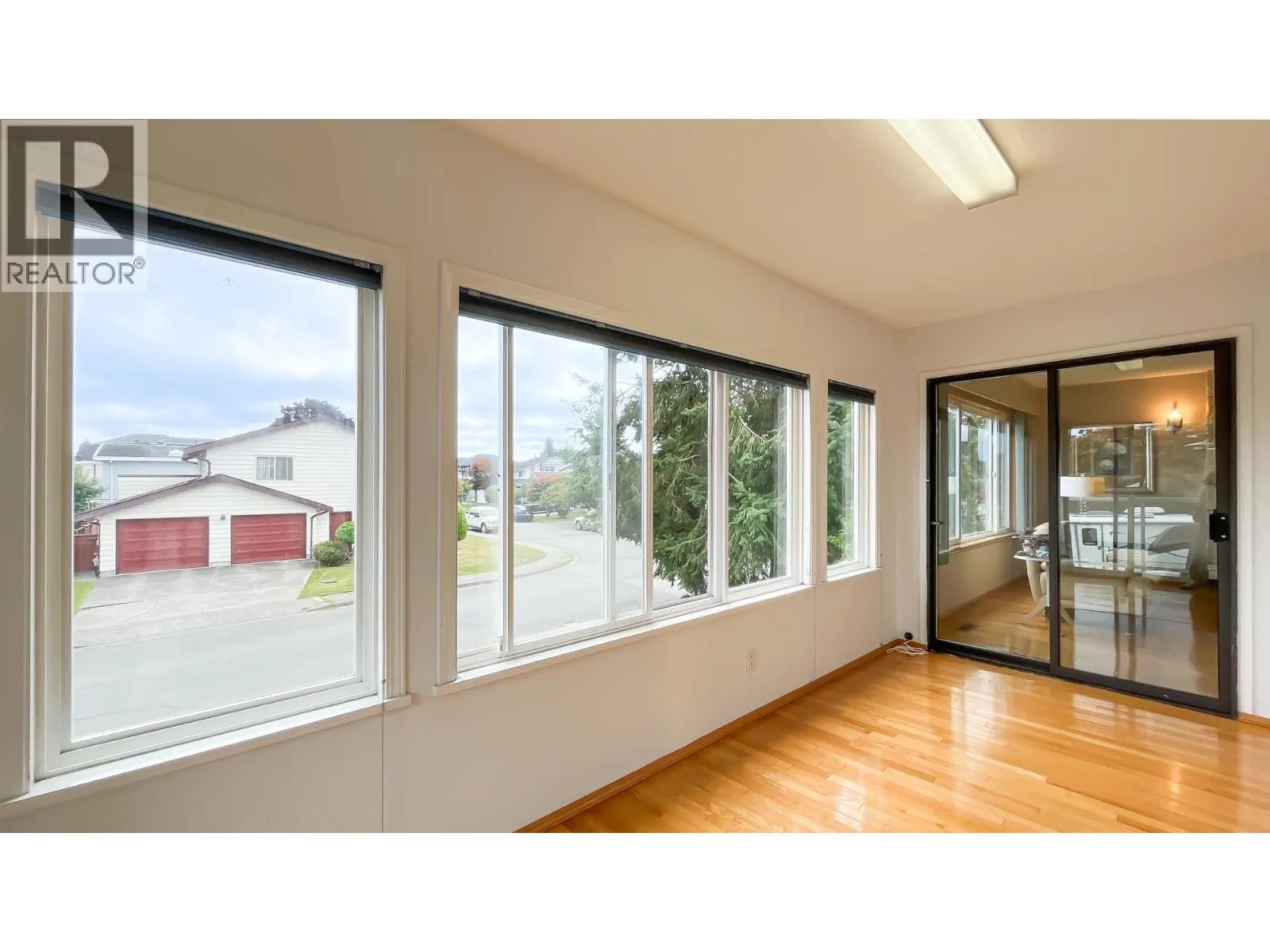10531 HOLLYBANK DRIVE
