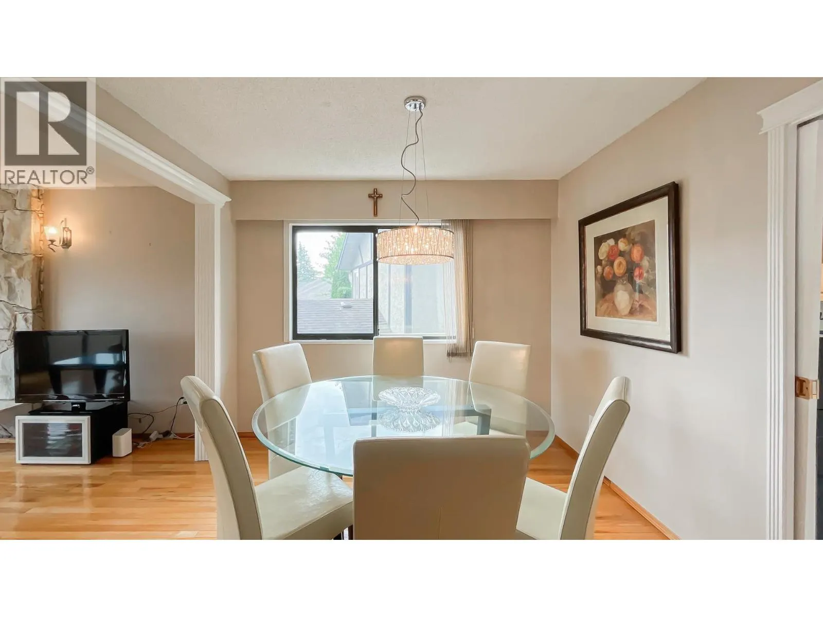 10531 HOLLYBANK DRIVE