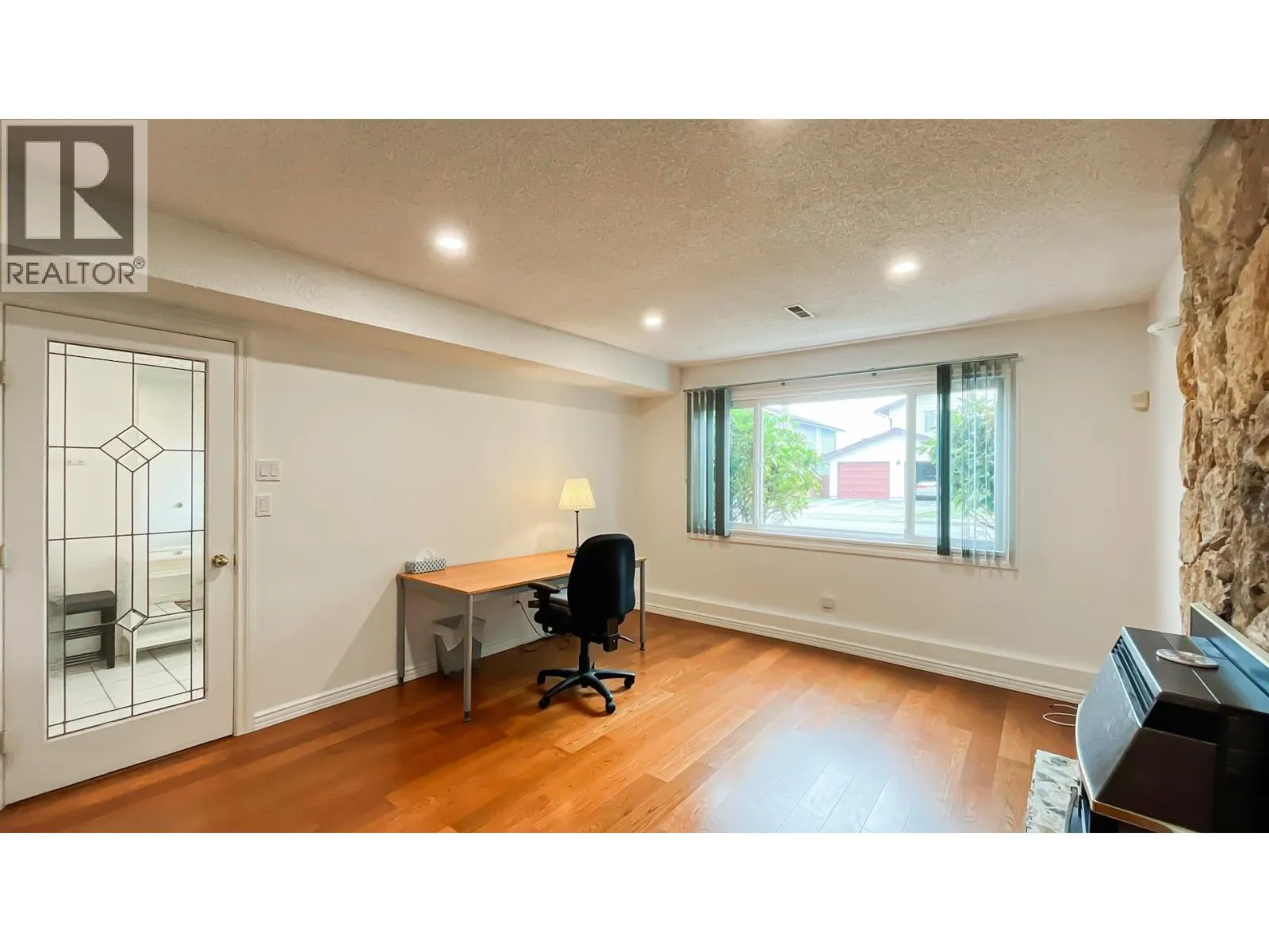 10531 HOLLYBANK DRIVE