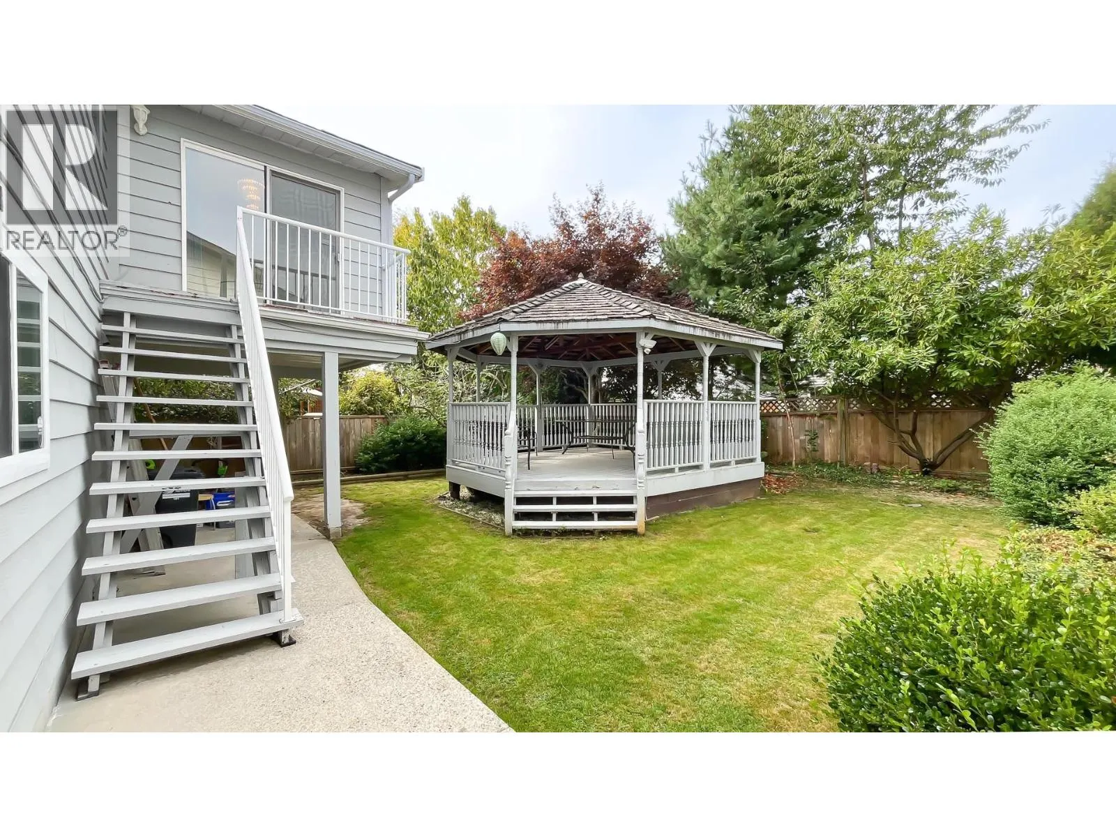 10531 HOLLYBANK DRIVE