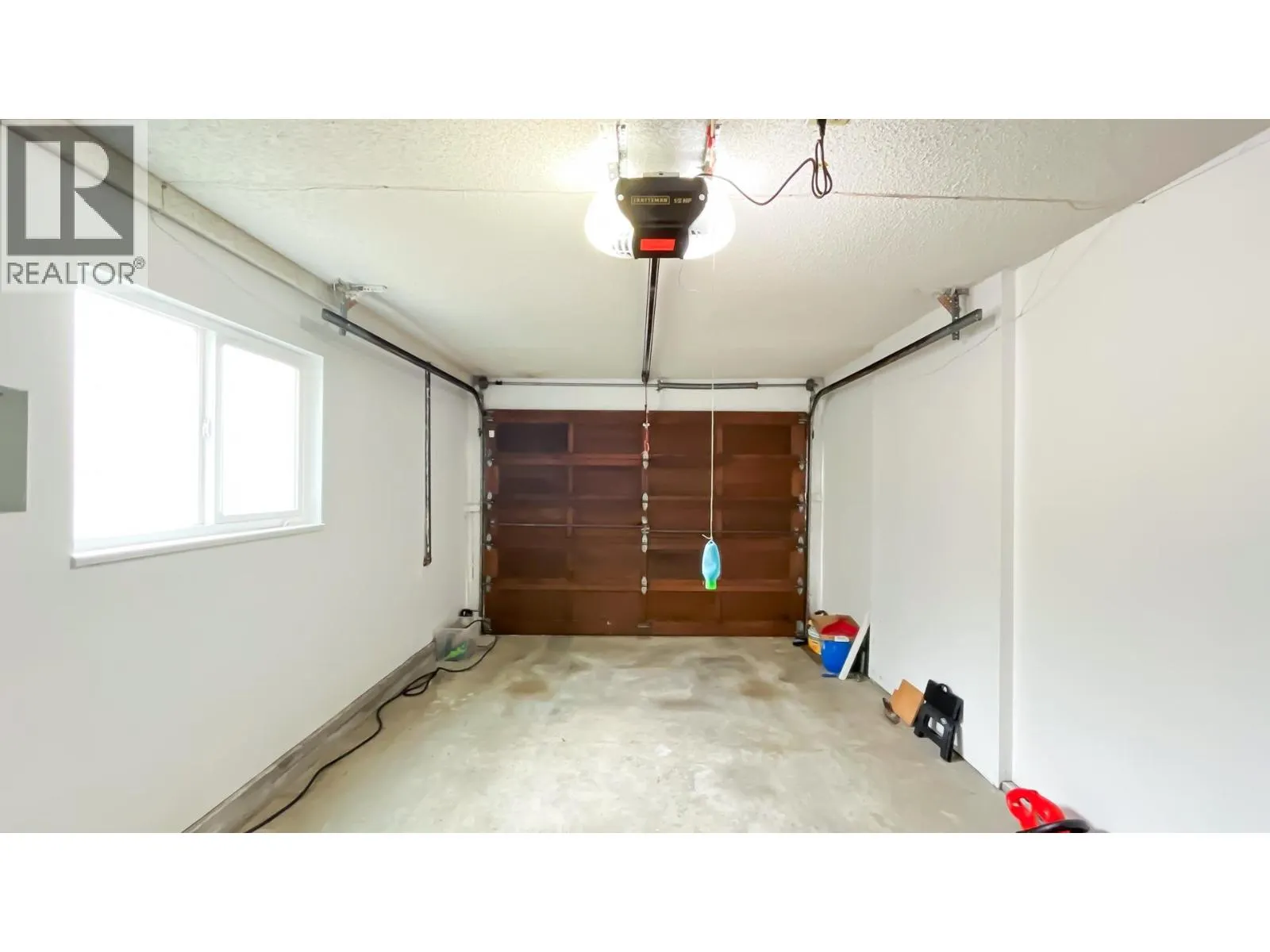 10531 HOLLYBANK DRIVE