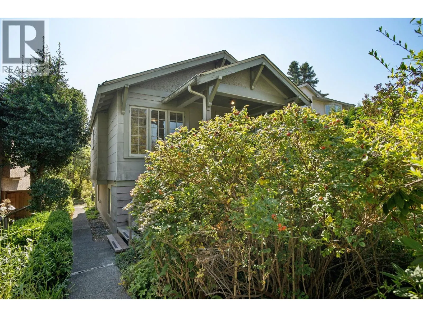 2746 WEST 41ST