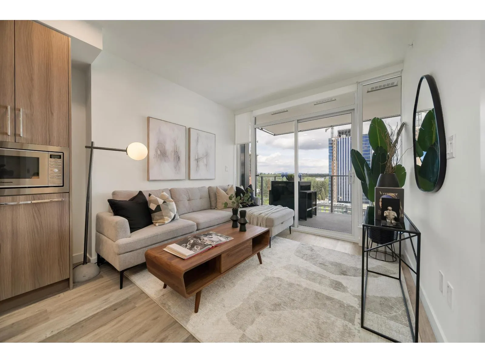 1808 9675 KING GEORGE BOULEVARD