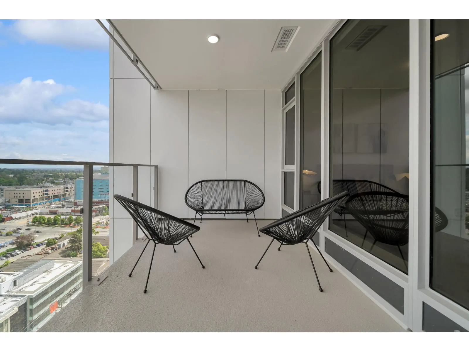1808 9675 KING GEORGE BOULEVARD