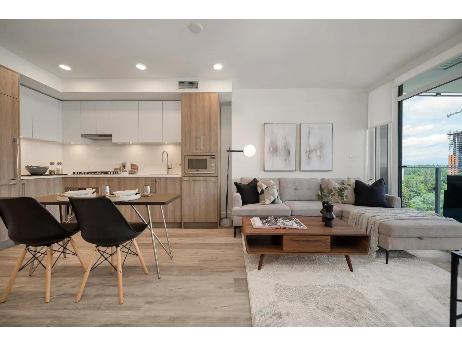 1808 9675 KING GEORGE BOULEVARD