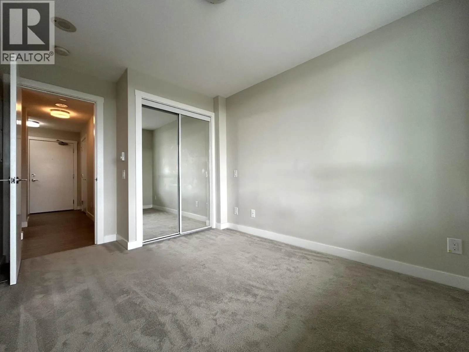 1707 570 EMERSON STREET