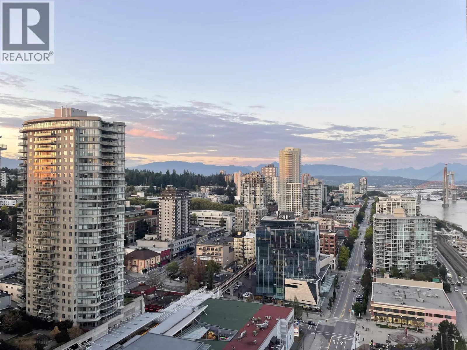 2810 908 QUAYSIDE DRIVE