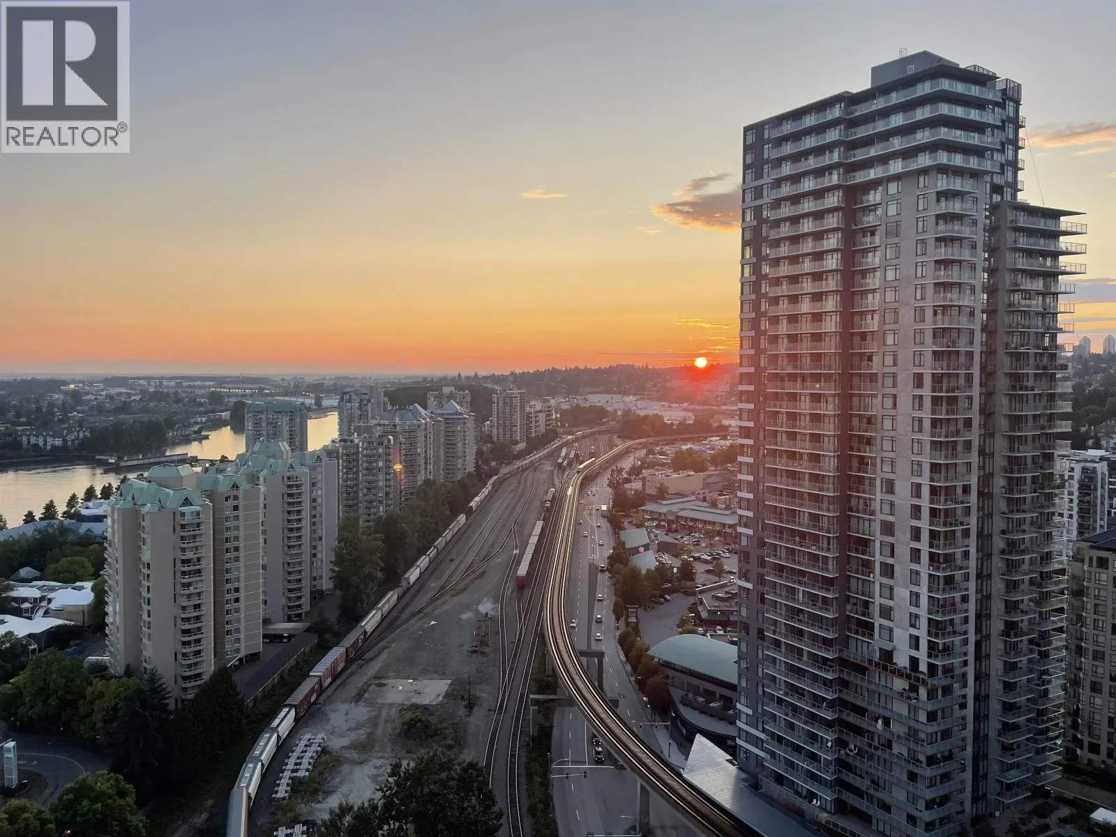 2810 908 QUAYSIDE DRIVE