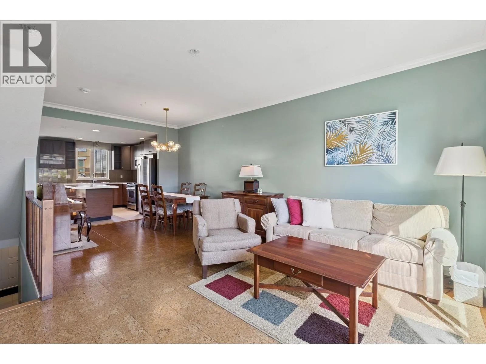 22 728 W 14TH STREET