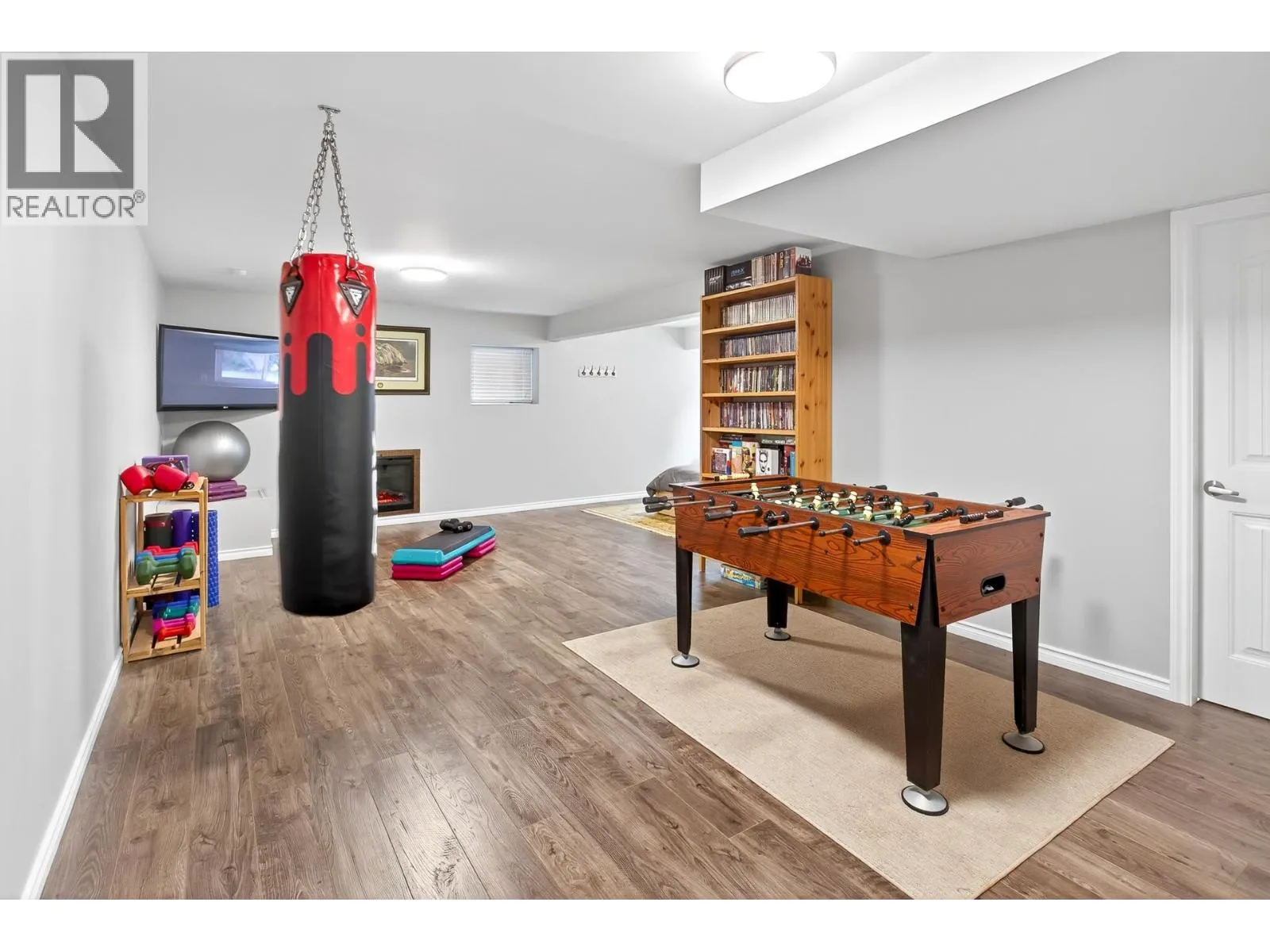 1987 CUSTER COURT