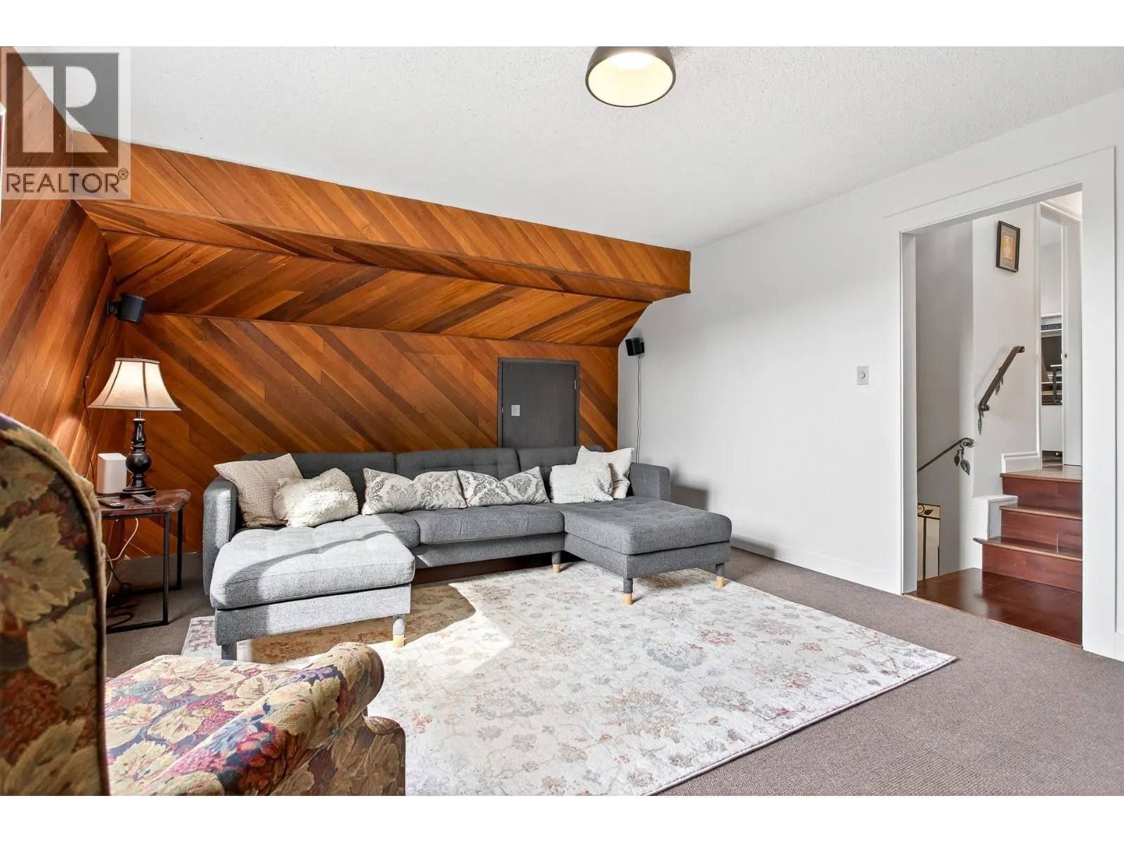 1987 CUSTER COURT