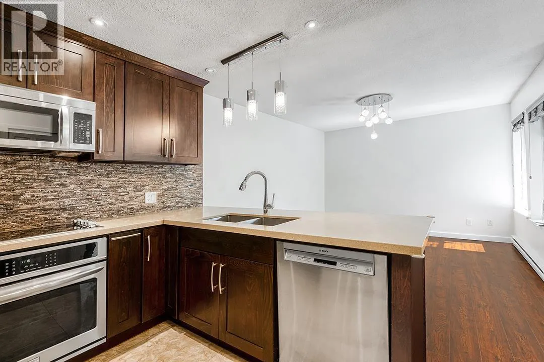 2886 MT SEYMOUR PARKWAY