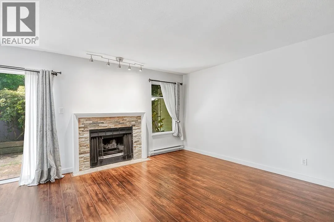 2886 MT SEYMOUR PARKWAY
