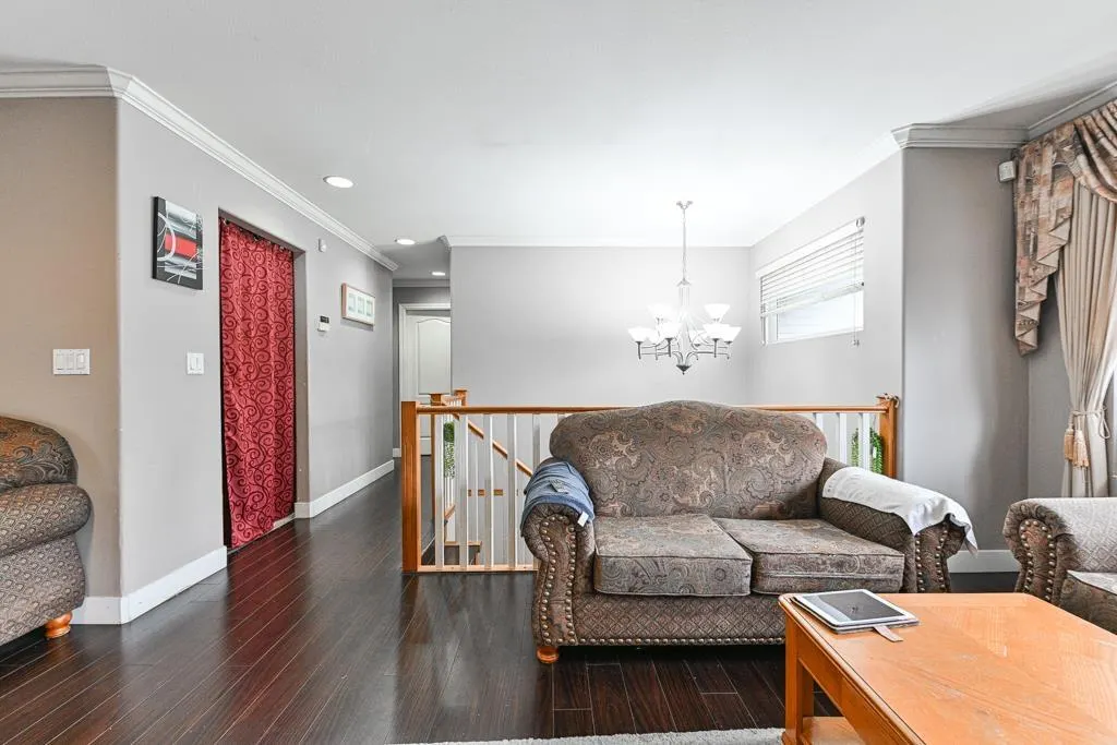 9687 120 STREET
