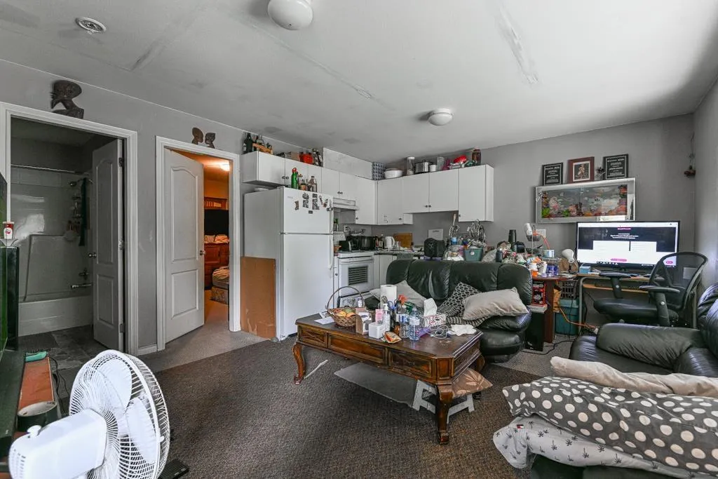 9687 120 STREET