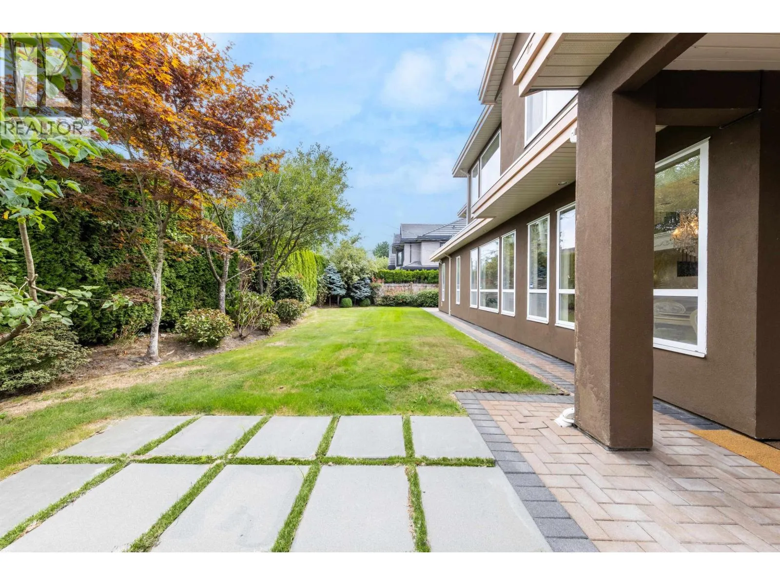 7791 SUNNYMEDE CRESCENT