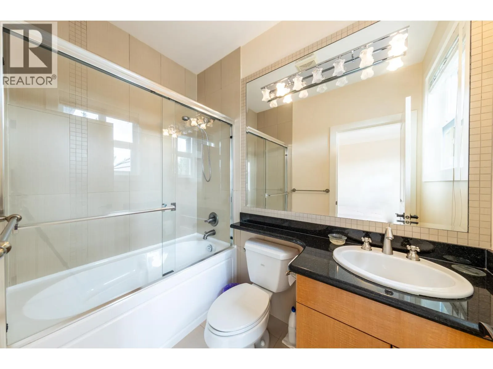 7791 SUNNYMEDE CRESCENT