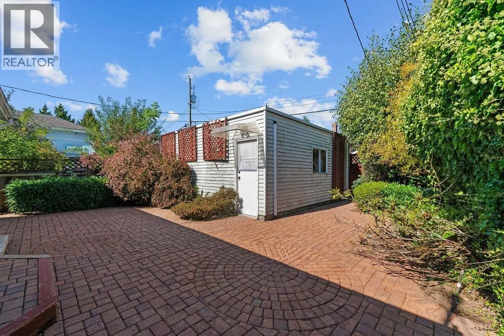 2017 W 48TH AVENUE