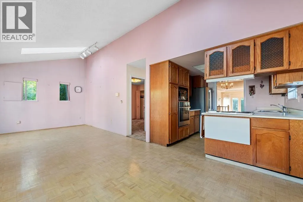 2017 W 48TH AVENUE