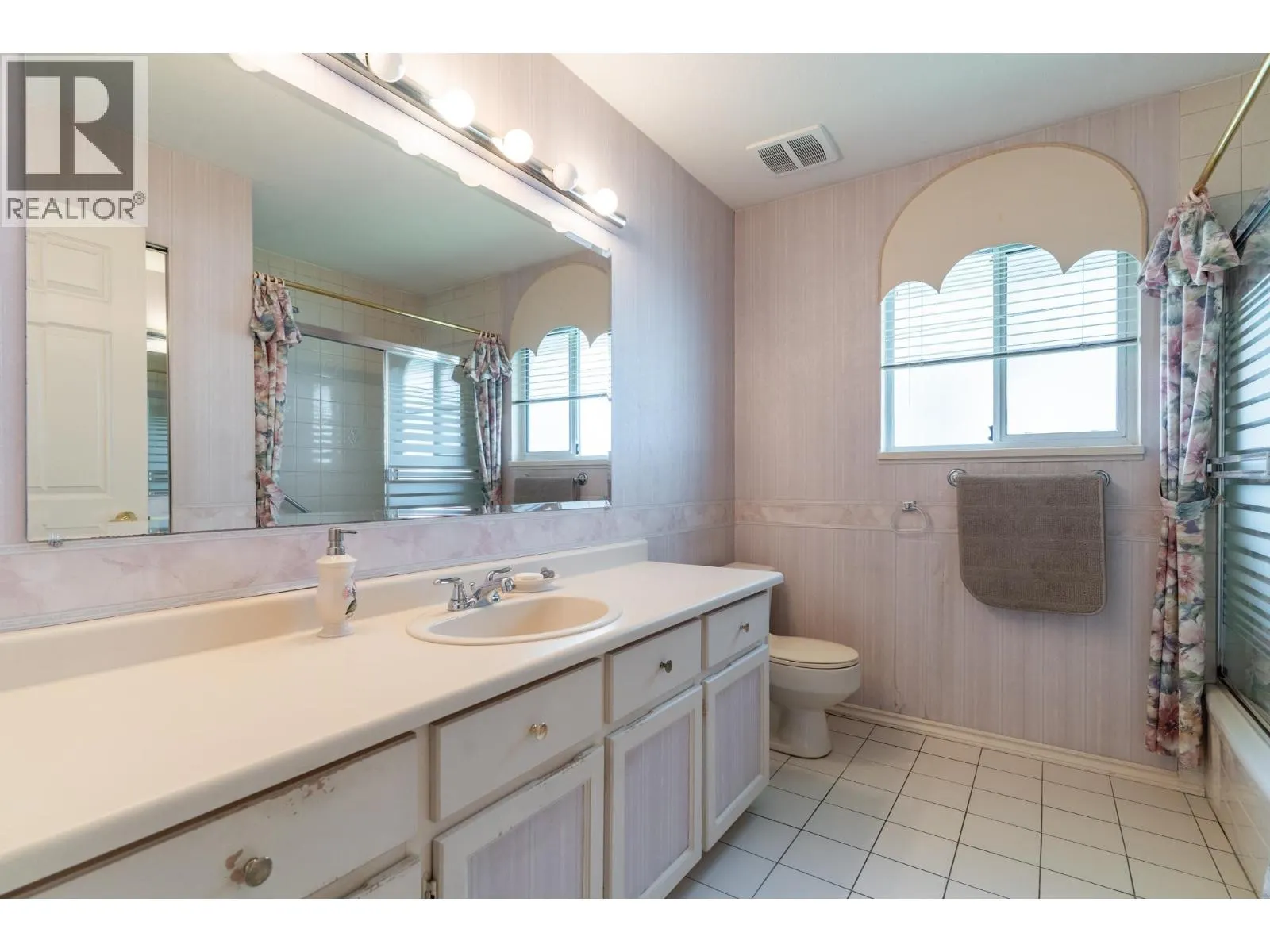 5246 LABURNUM PARK PLACE