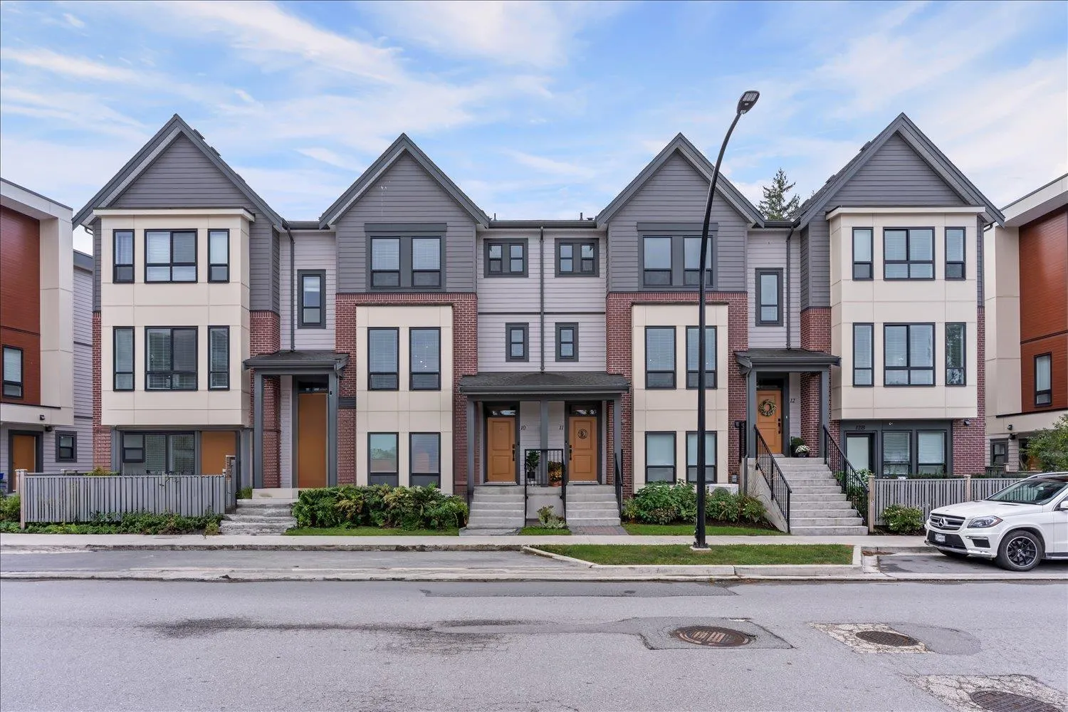 10 45500 CAMPUS DRIVE|Garrison Crossing