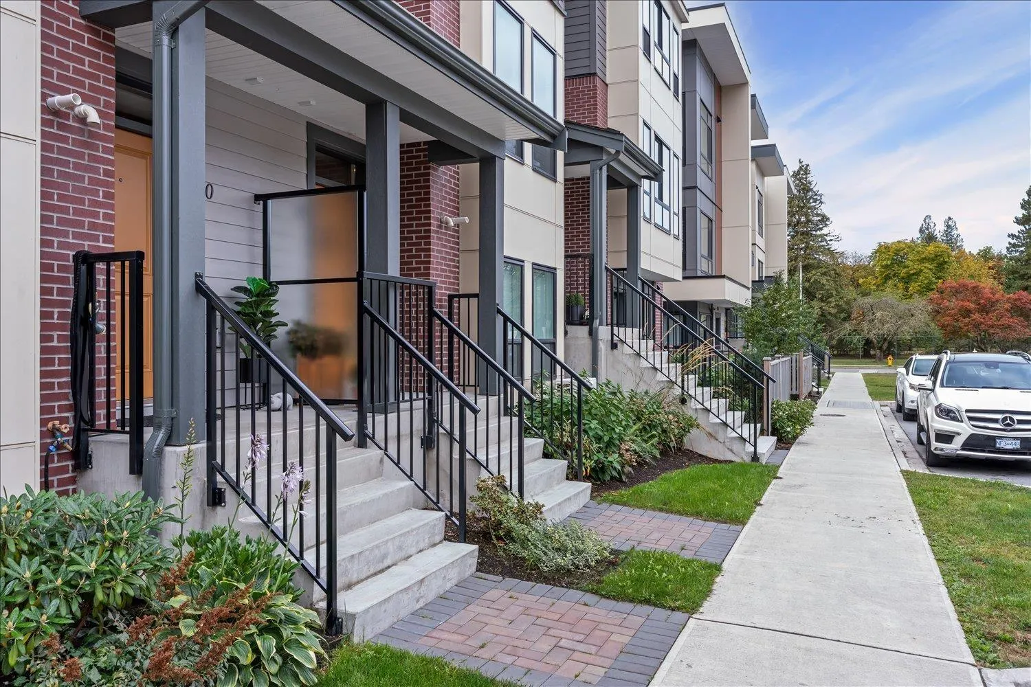 10 45500 CAMPUS DRIVE|Garrison Crossing