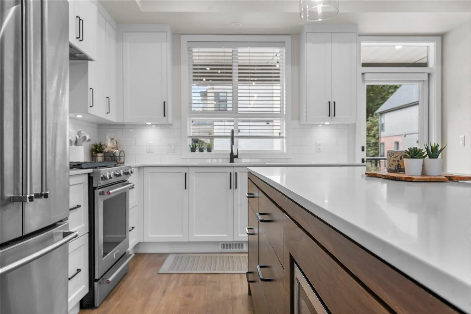 10 45500 CAMPUS DRIVE|Garrison Crossing
