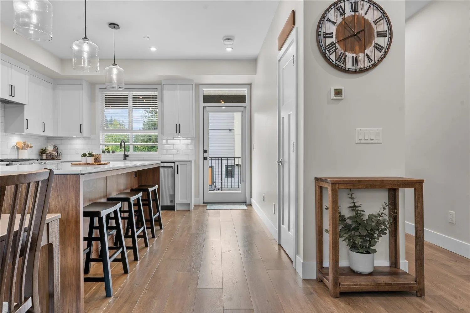 10 45500 CAMPUS DRIVE|Garrison Crossing