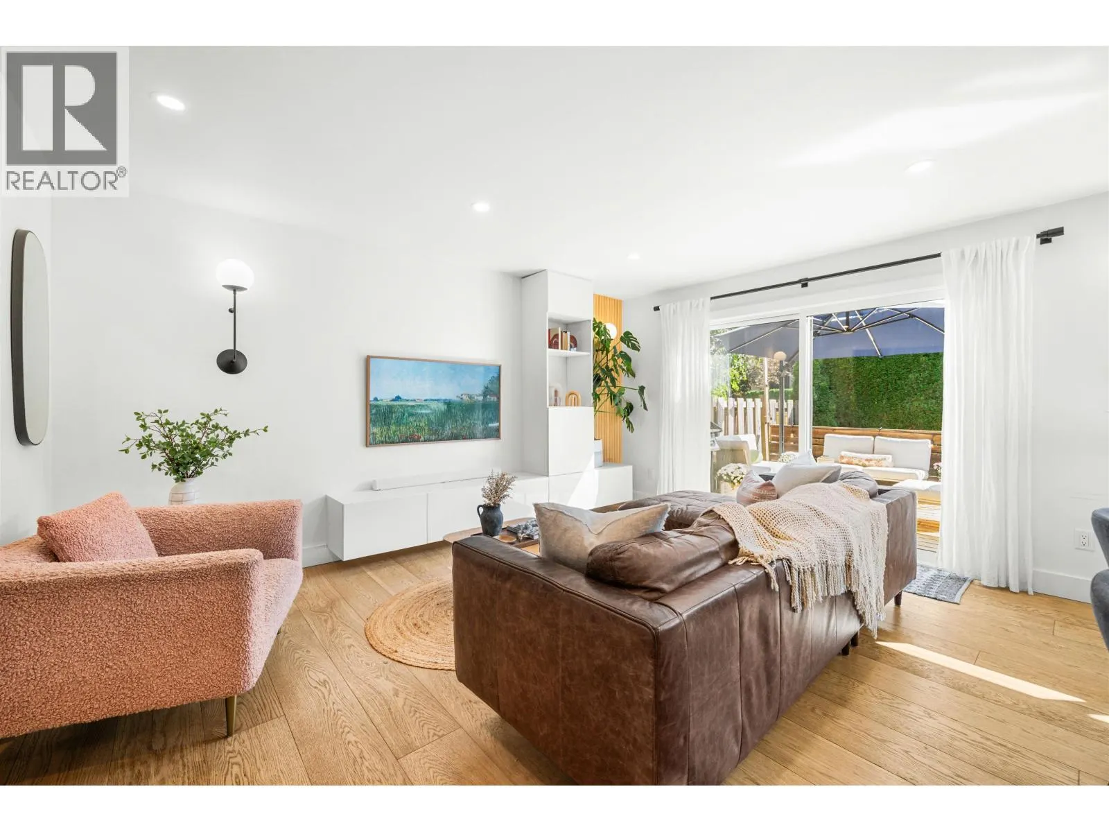 927 OLD LILLOOET ROAD