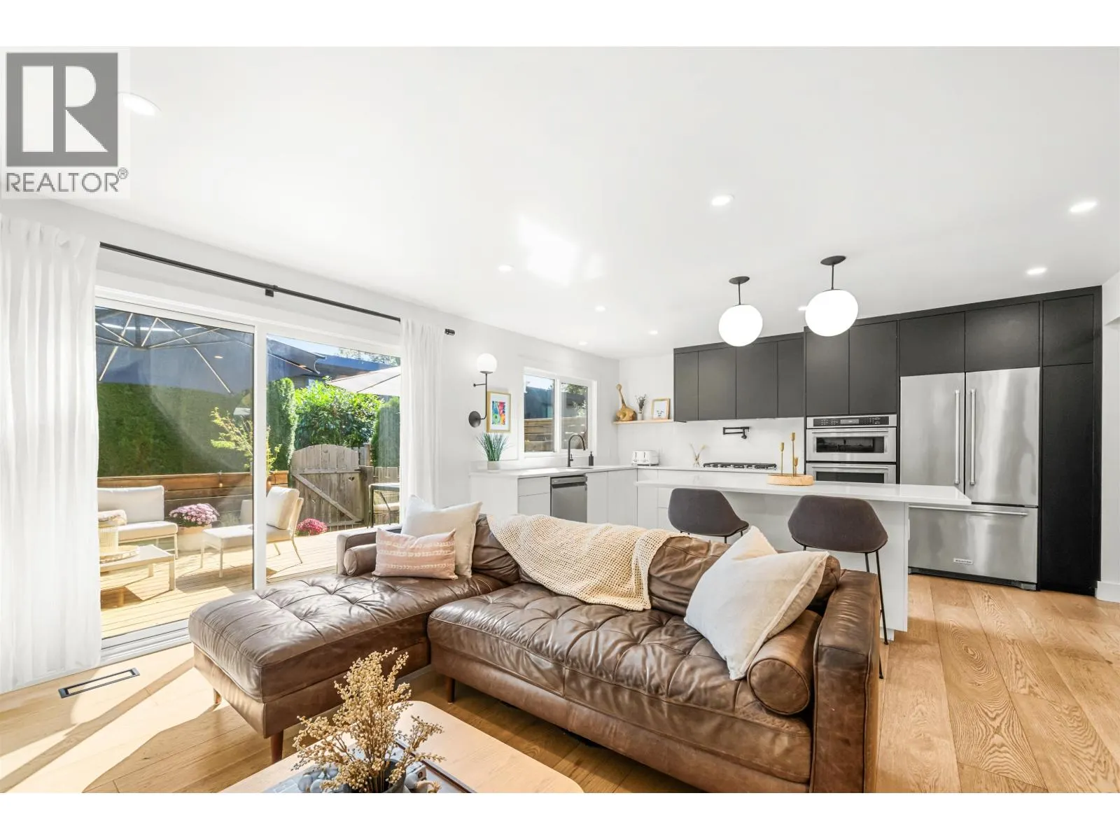 927 OLD LILLOOET ROAD