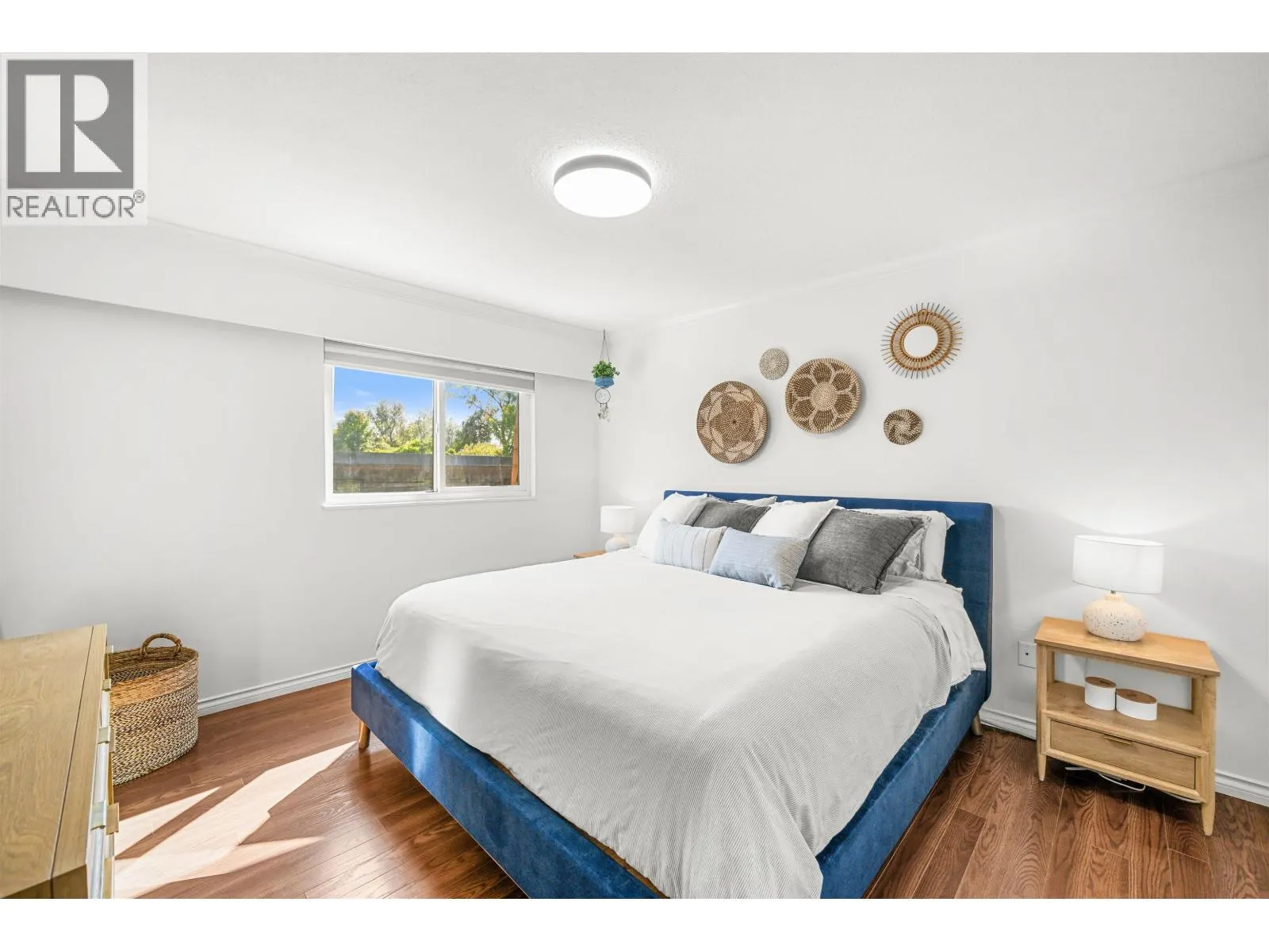 927 OLD LILLOOET ROAD