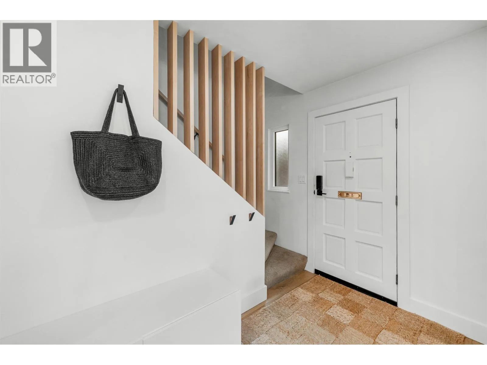 927 OLD LILLOOET ROAD
