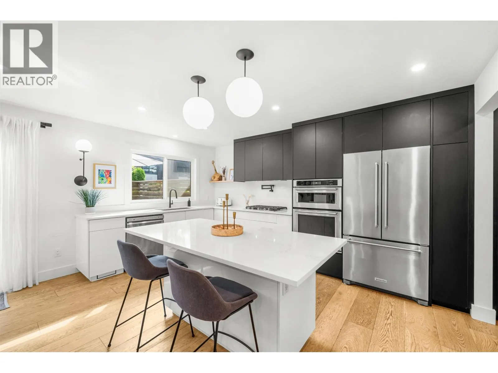 927 OLD LILLOOET ROAD