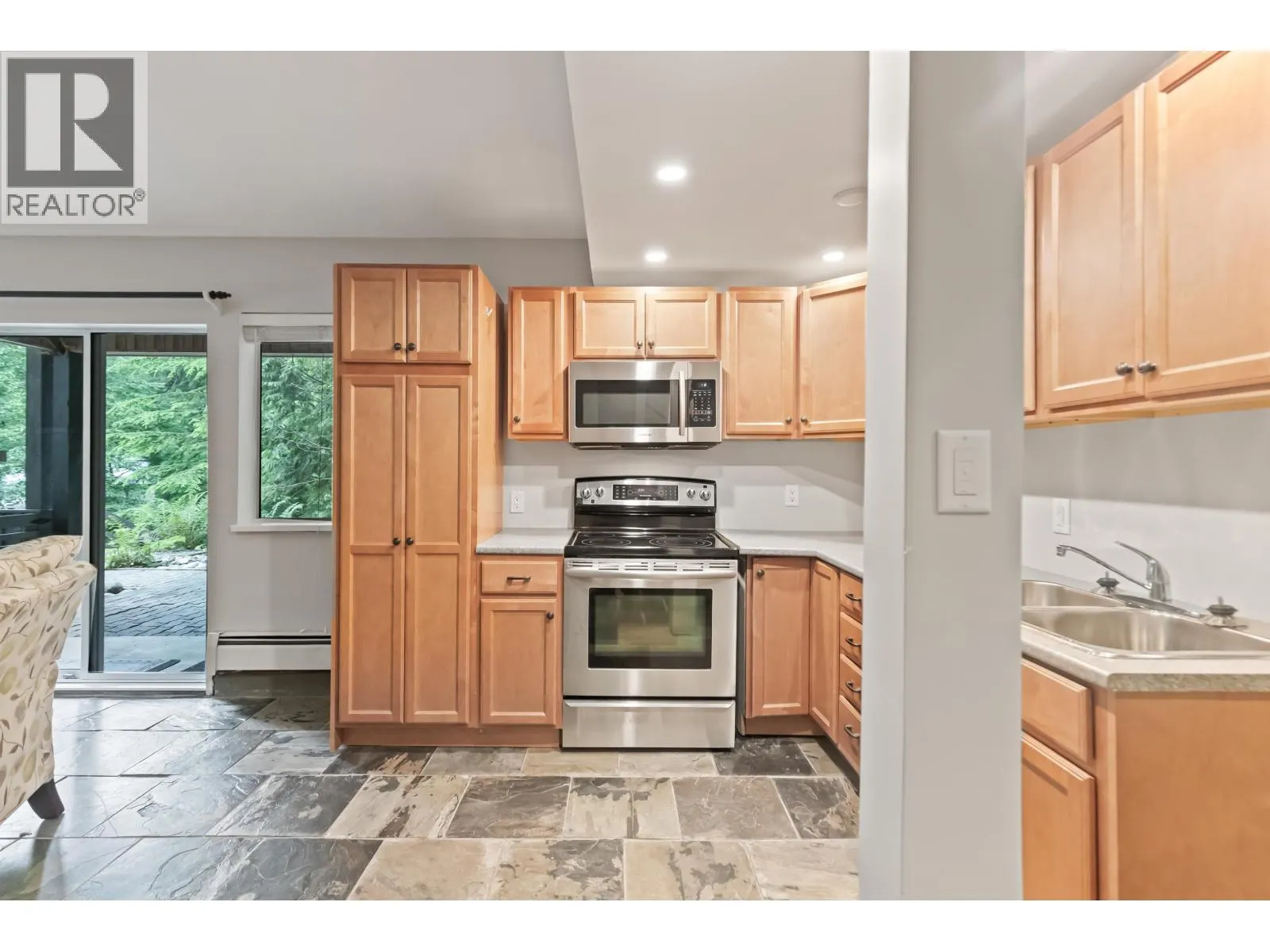 27740 SAYERS CRESCENT