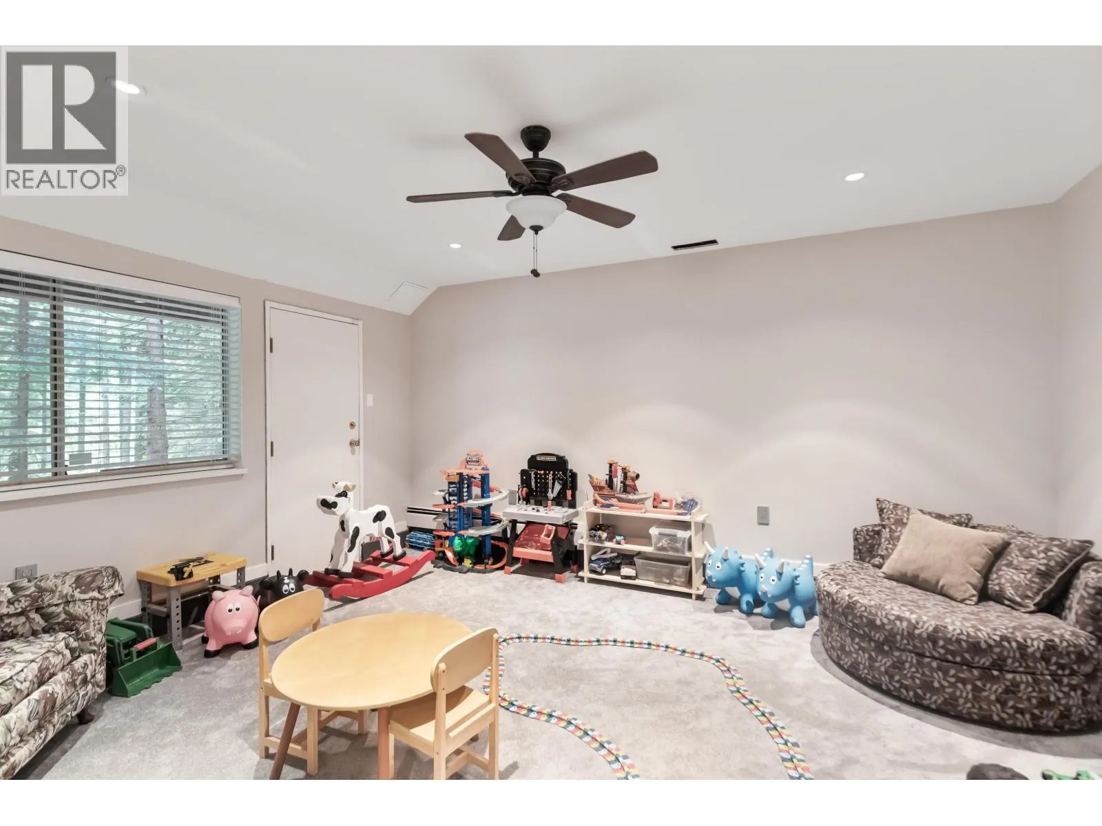 27740 SAYERS CRESCENT