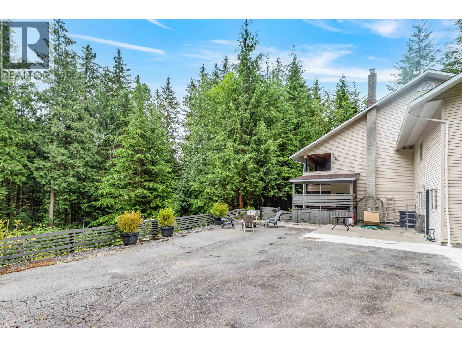 27740 SAYERS CRESCENT