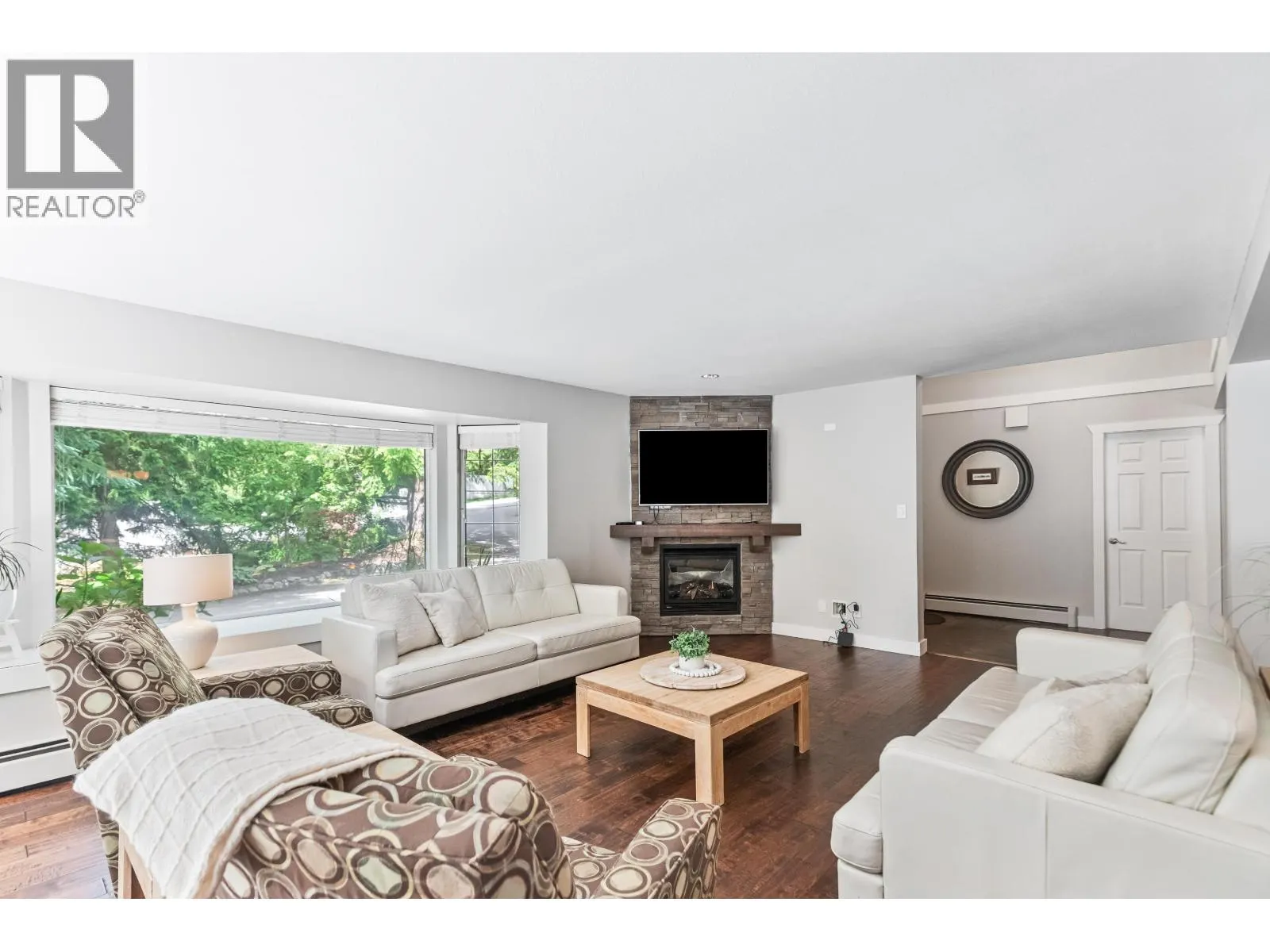 27740 SAYERS CRESCENT
