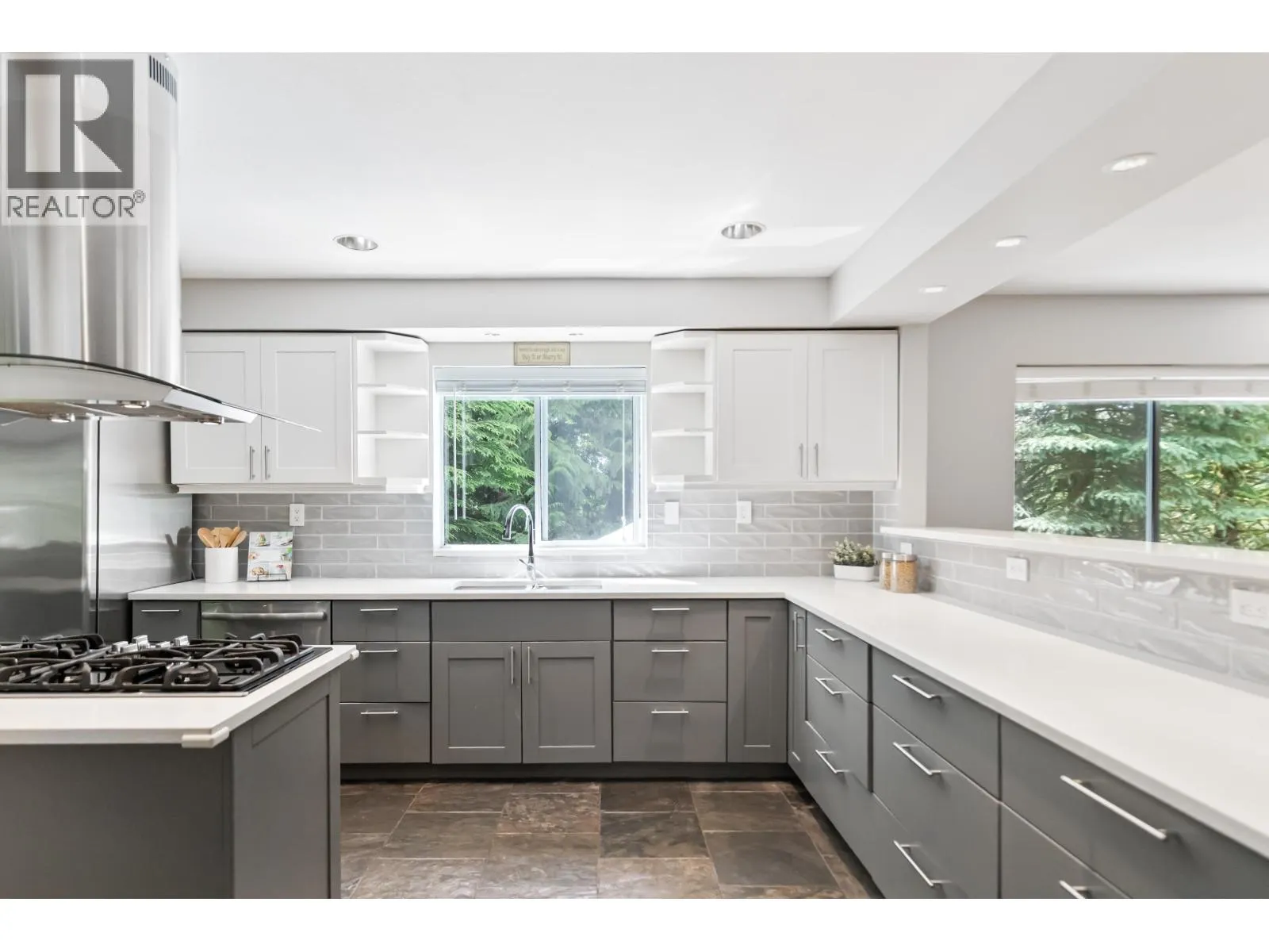 27740 SAYERS CRESCENT