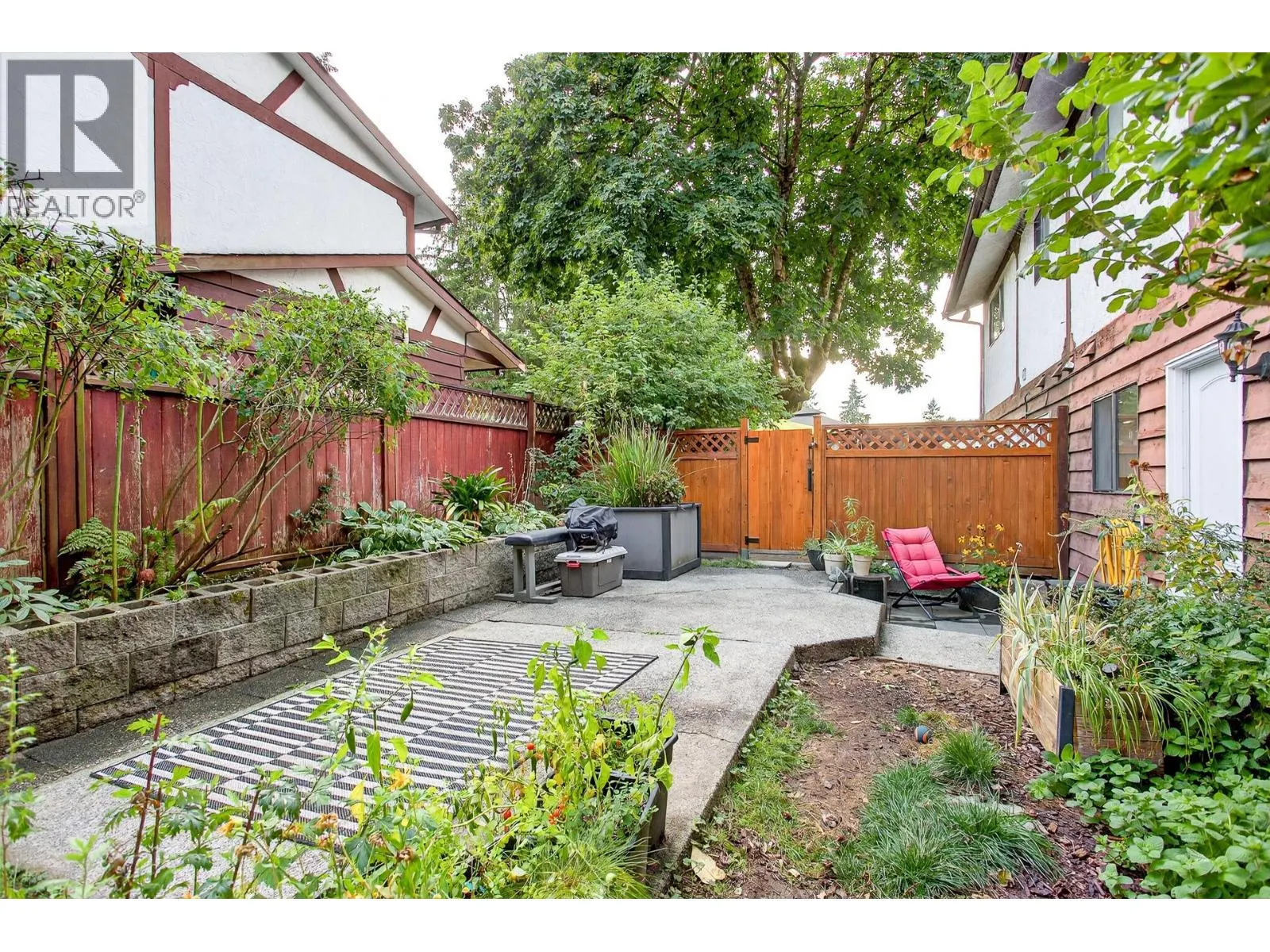 830 INGERSOLL AVENUE