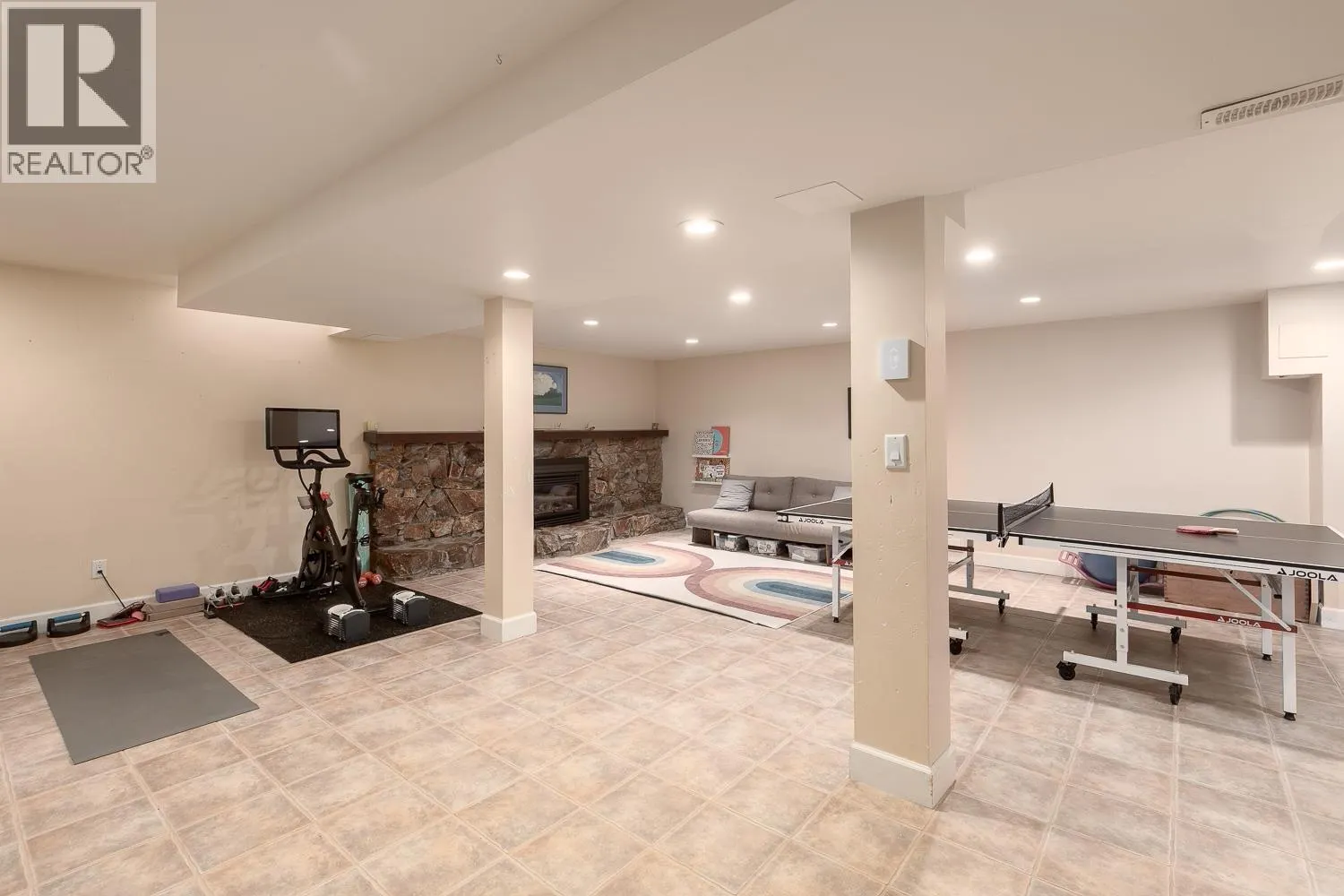 3348 TENNYSON CRESCENT