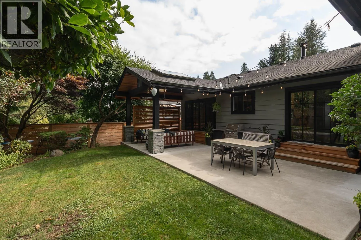 3348 TENNYSON CRESCENT